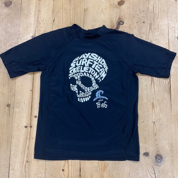 Gap Kids Brand Rash Guard Size S Age 6-7- Navy Skull Swim Shirt- Beach/ Pool - Picture 1 of 8